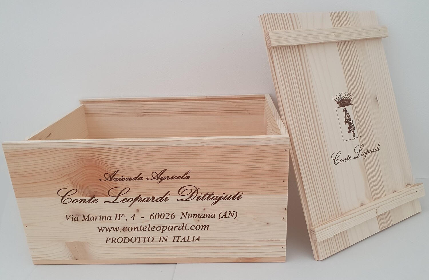 CASSETTA DI LEGNO PER SEI BOTTIGLIE CASSETTA DI LEGNO PER SEI BOTTIGLIE