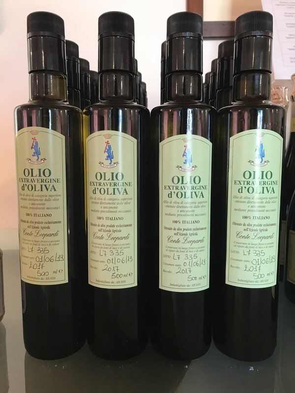 6 bottiglie Olio Extra Vergine di Oliva 2019 Conte Leopardi - Bottiglia da 500 ml 6 bottiglie Olio Extra Vergine di Oliva 2019 Conte Leopardi - Bottiglia da 500 ml