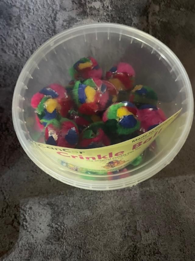 Crinkle balls small
