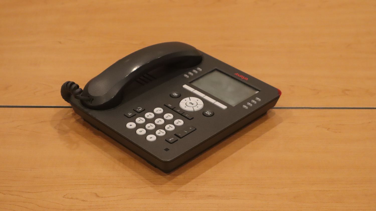 Avaya Deskphone 9608G (INCOMPLETE - NO STAND)