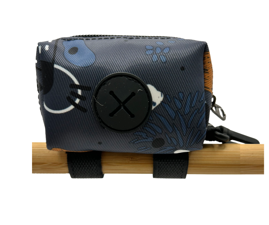 Latched Poo Bag Holder, Colour: Dog Face