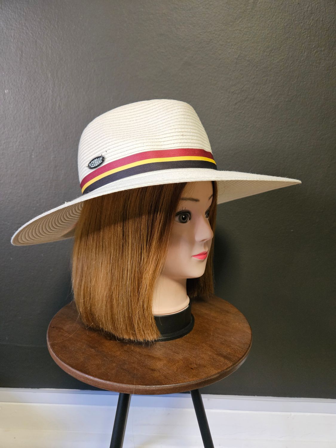 Pridwin Fedora Ivory