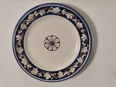 Piatto da servizio decoro ornato