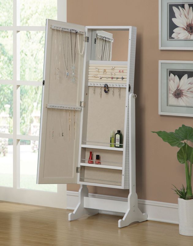 White Cheval Mirror Jewerly