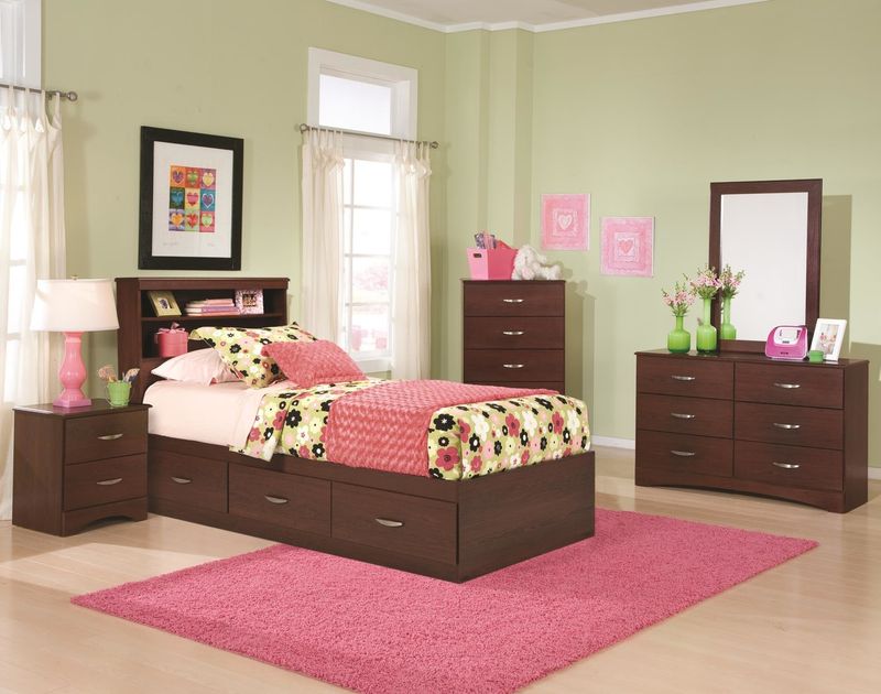 Briar Dresser + Mirror