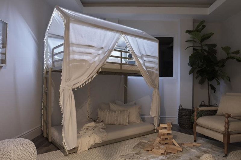 T/T LED Bunk Bed : Champagne