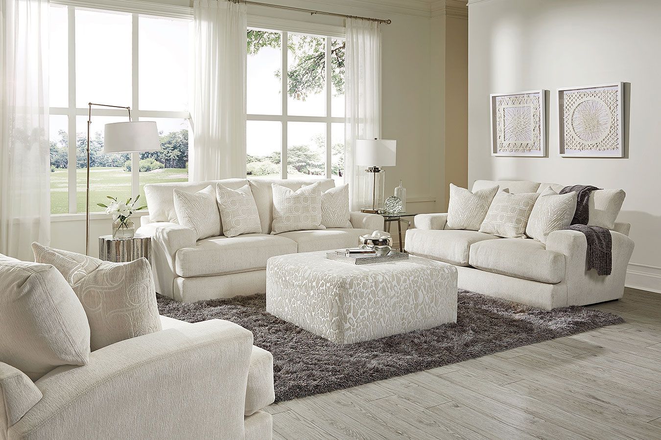 Lamar Cream Sofa Catnapper