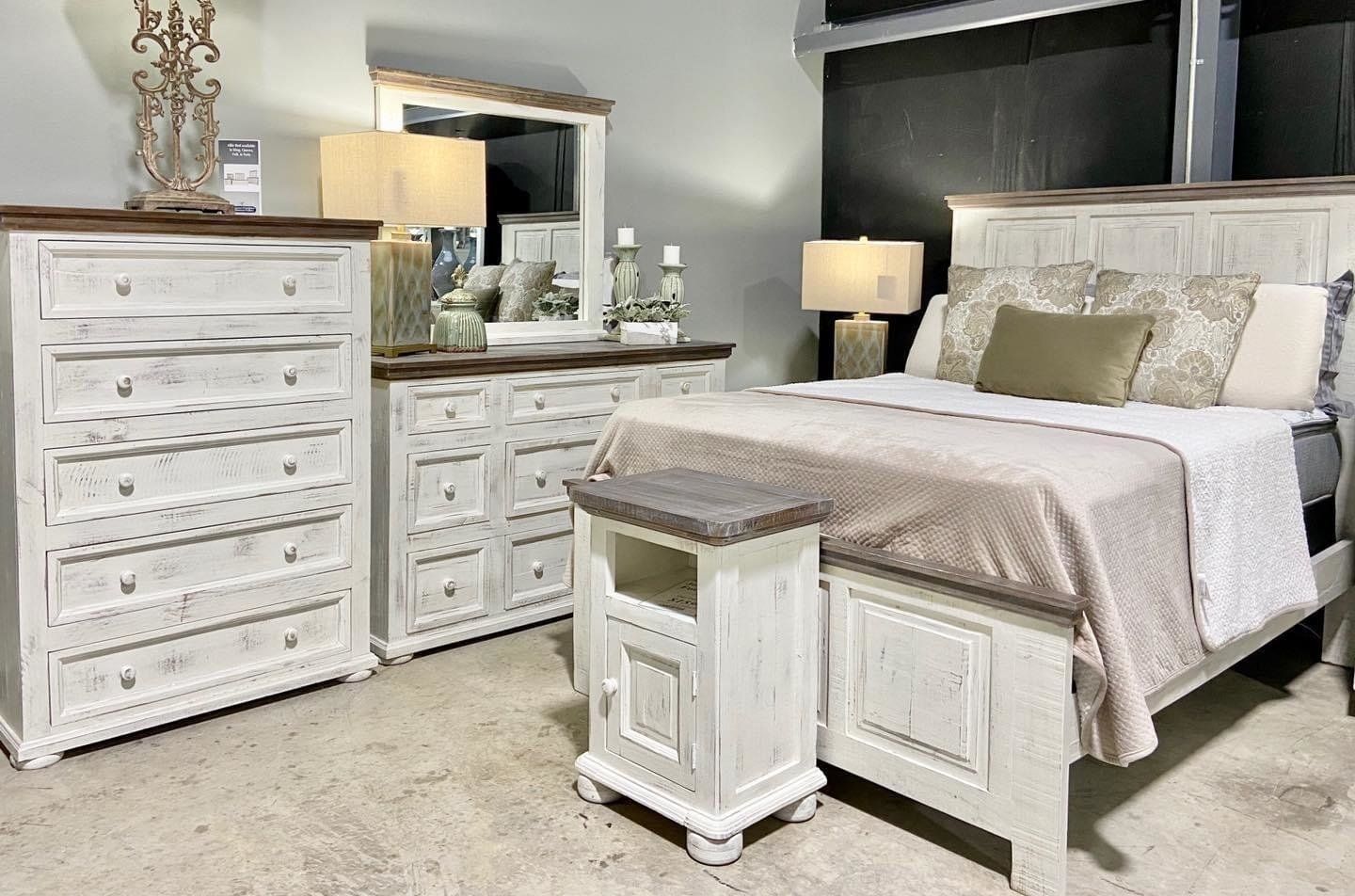 Allie Nightstand