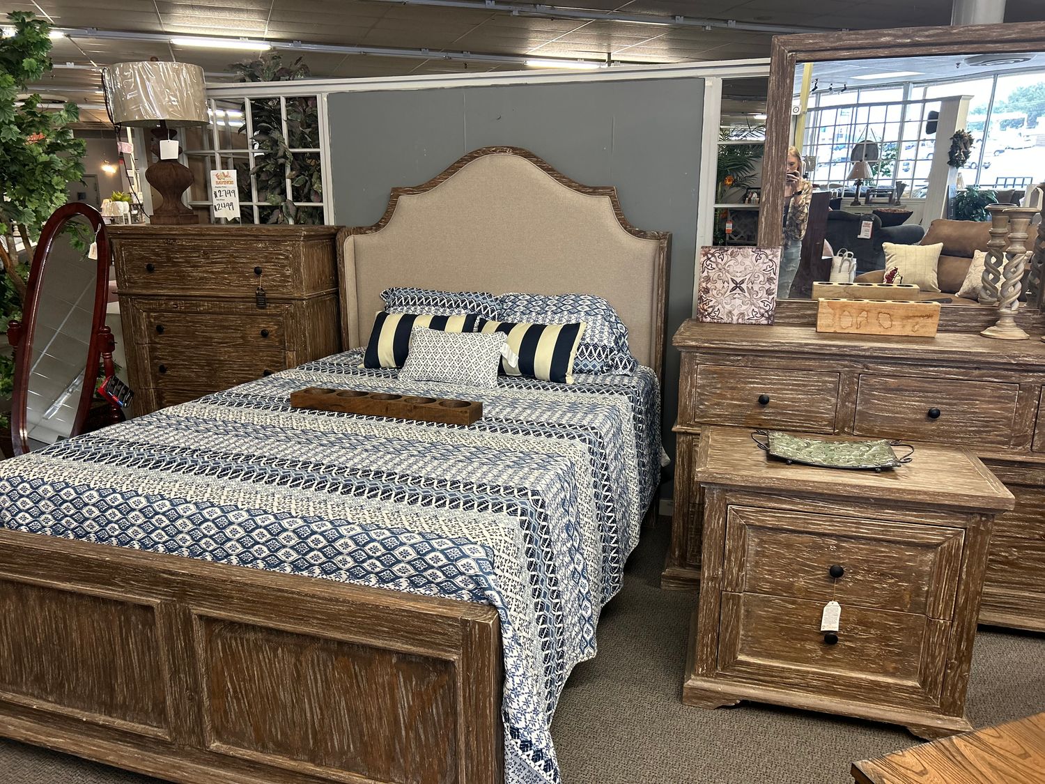 Ambrosia Queen Bed,D,M,C,NS : Almond (Vintage)