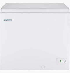 7.1 CU FT Chest Freezer- CLS