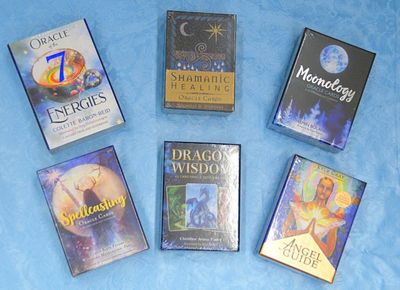 Oracle Cards &amp; Runes