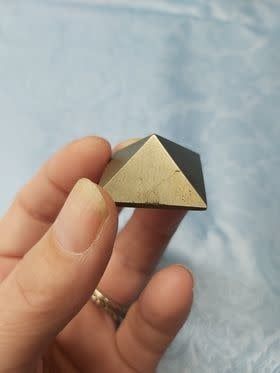 Pyrite Pyramid - 25MM