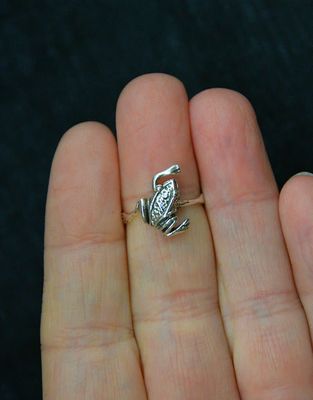 Frog Sterling Silver Ring - Size 8
