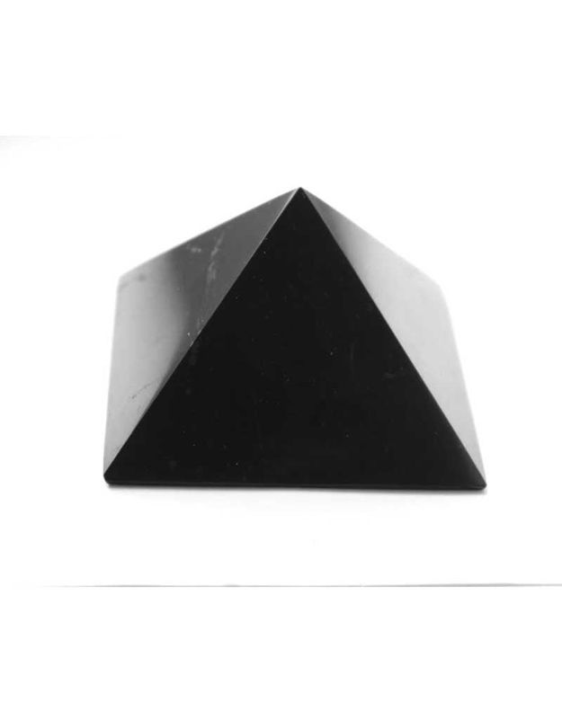 Shungite Pyramid 25-30 mm