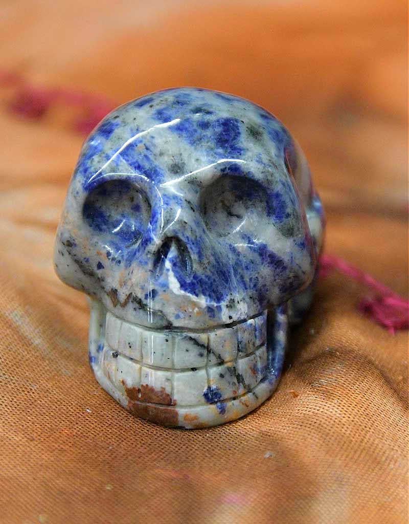 Sodalite Skull 2&quot;