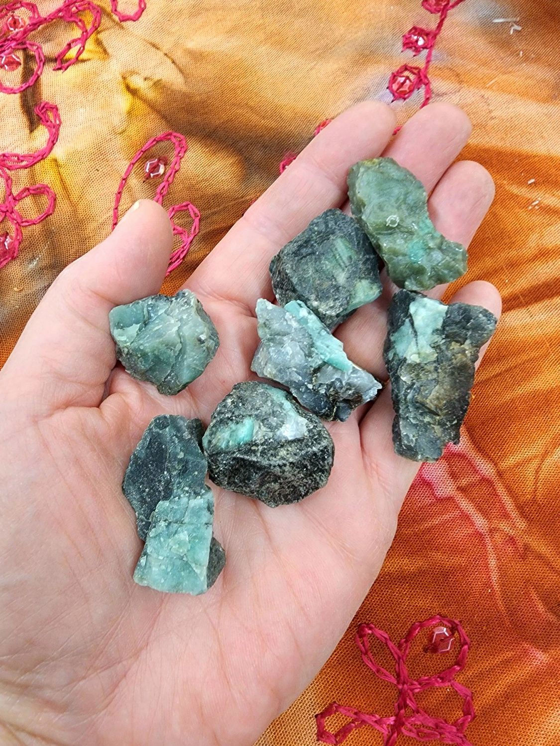 Emerald Raw