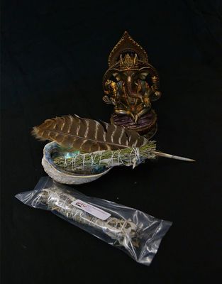 6&quot;- 8&quot;  White Sage &amp; Lavender Stick  Locally Grown Organic