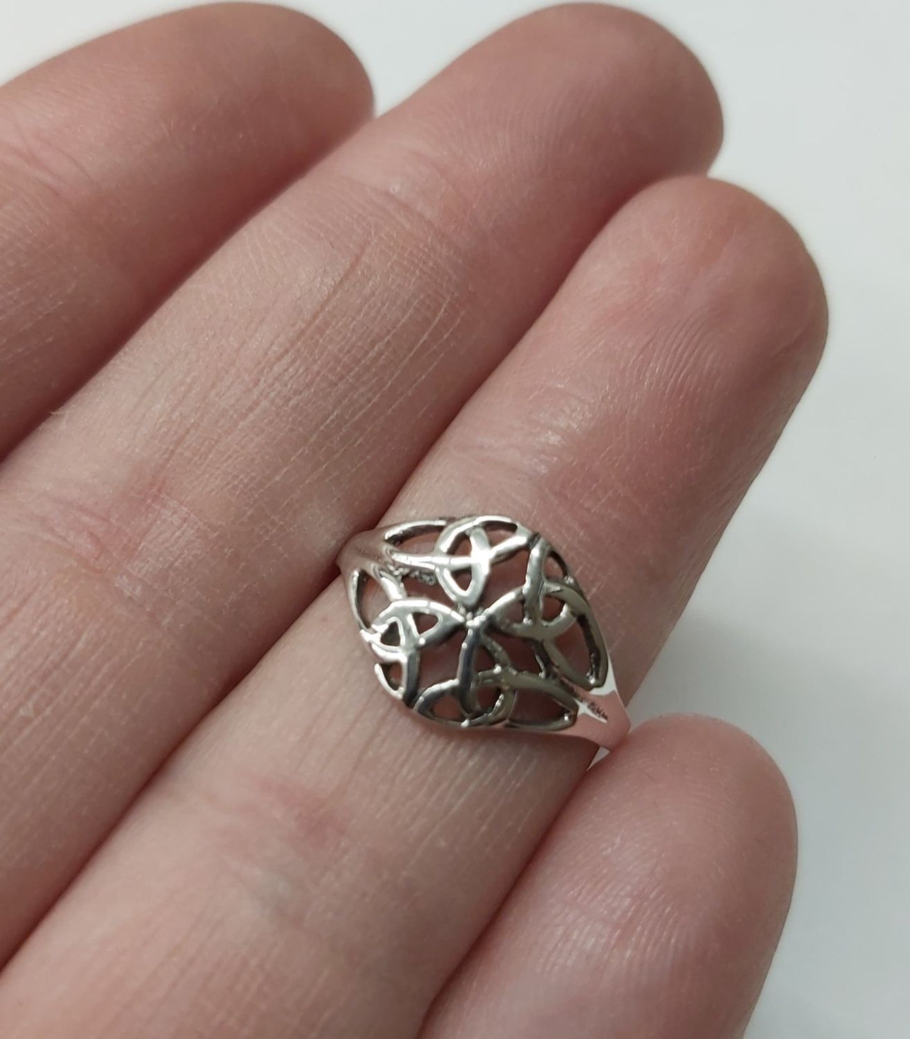 Celtic Double Knot Ring - Size 4 Sterling Silver