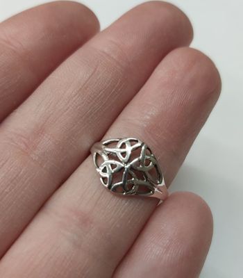 Celtic Double Knot Ring - Size 4 Sterling Silver
