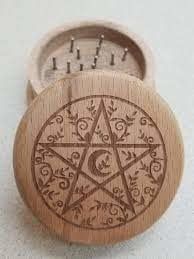 Wood Grinder for Herbs - Pentacle 2.5&quot;