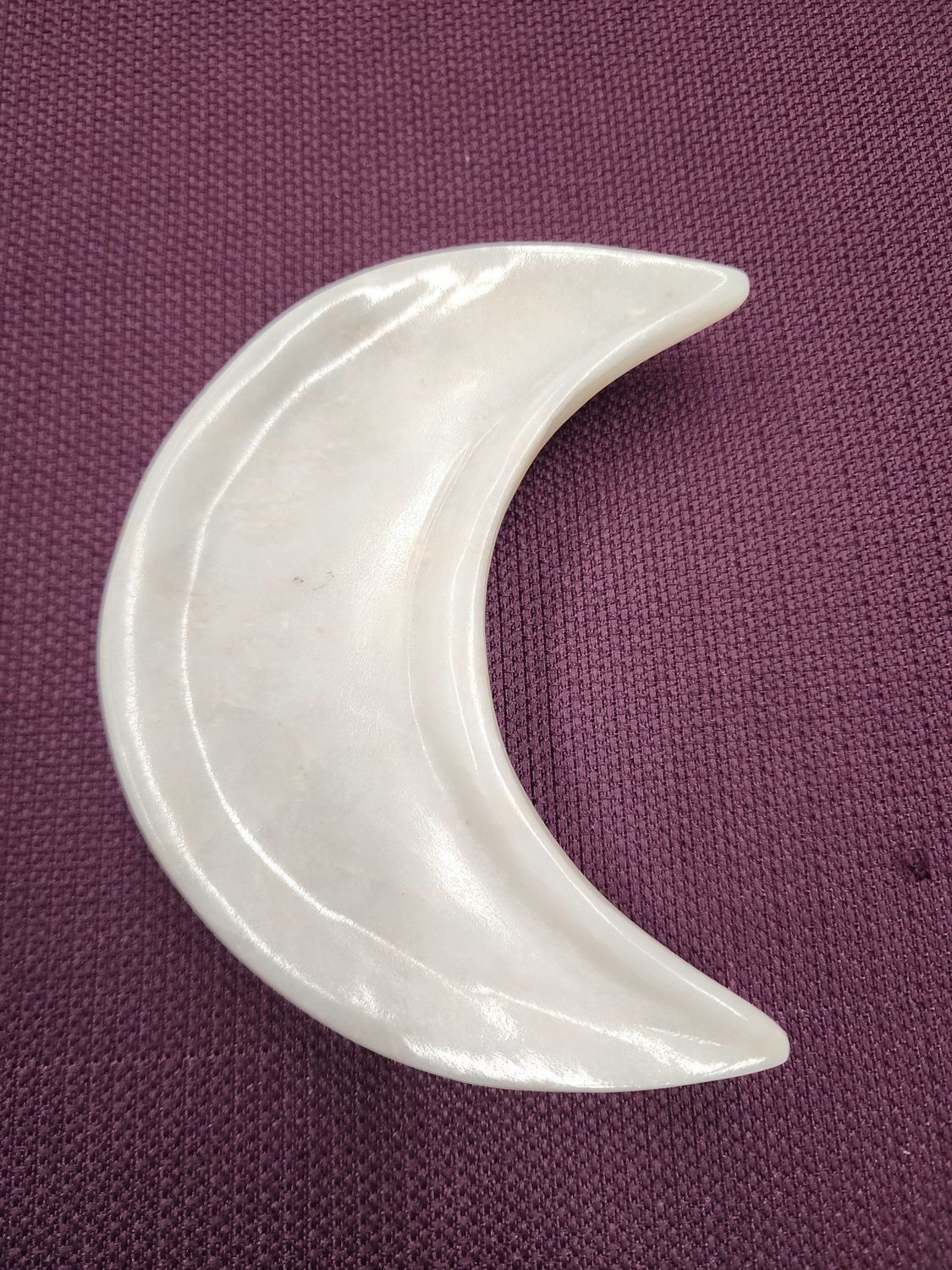 White Onyx Moon Dish  5&quot;