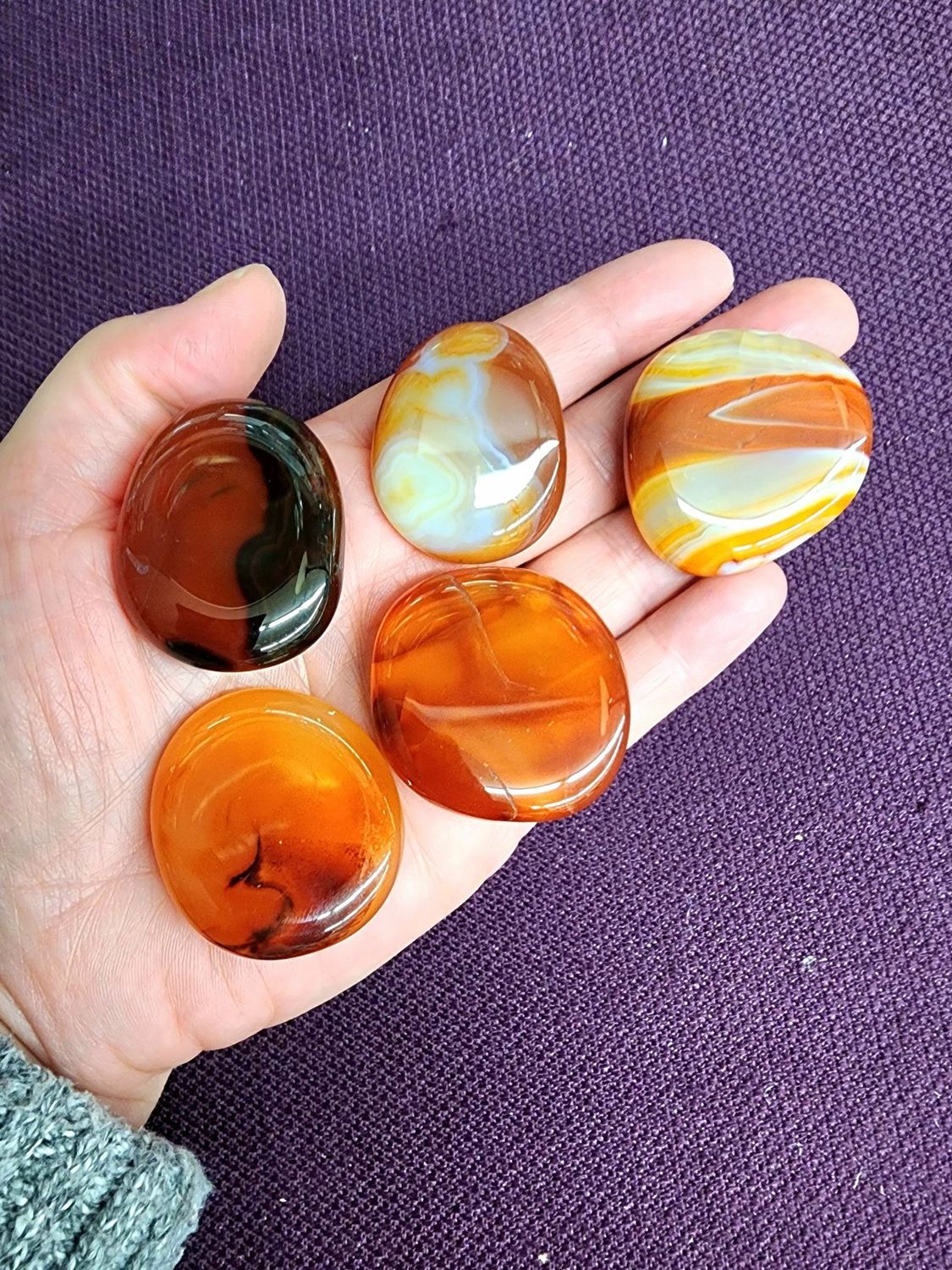 Carnelian Earth Stone / Palmstone
