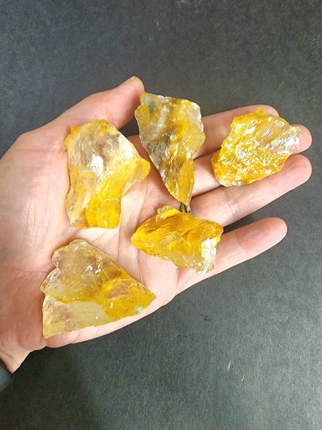 Golden Healer / Amphibole Raw