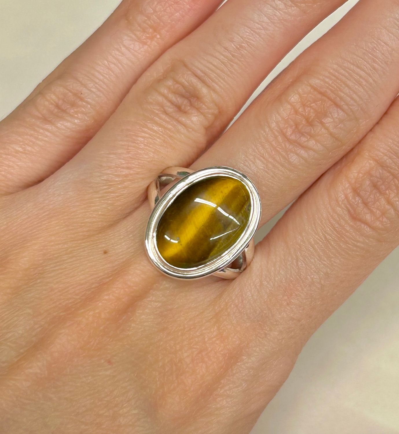 Golden Tiger&#39;s Eye Ring A - Size 8 Sterling Silver