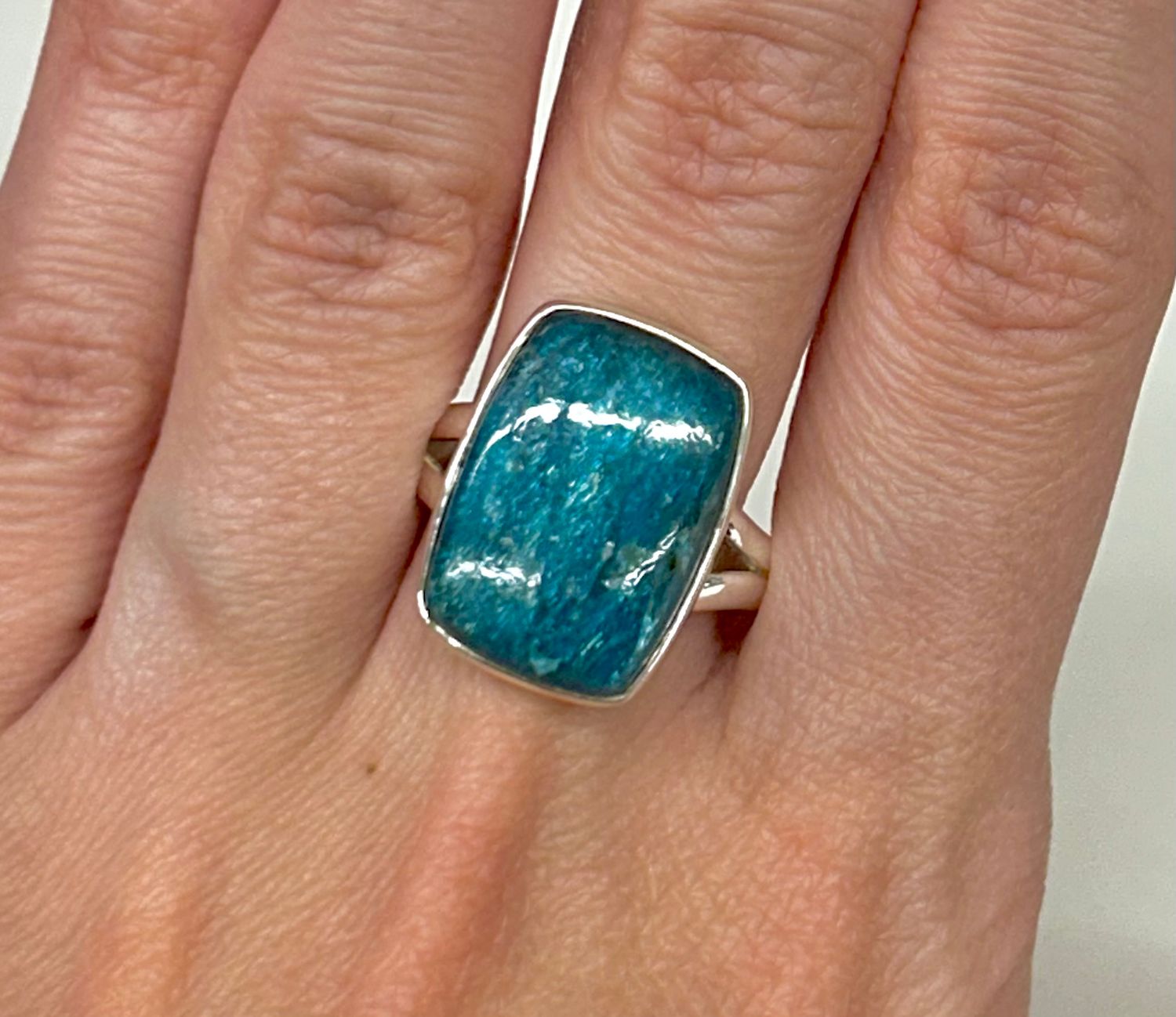 Apatite Ring A - Size 10 Sterling Silver