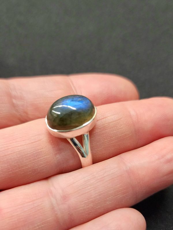 Labradorite Ring A - Size 9 Sterling Silver