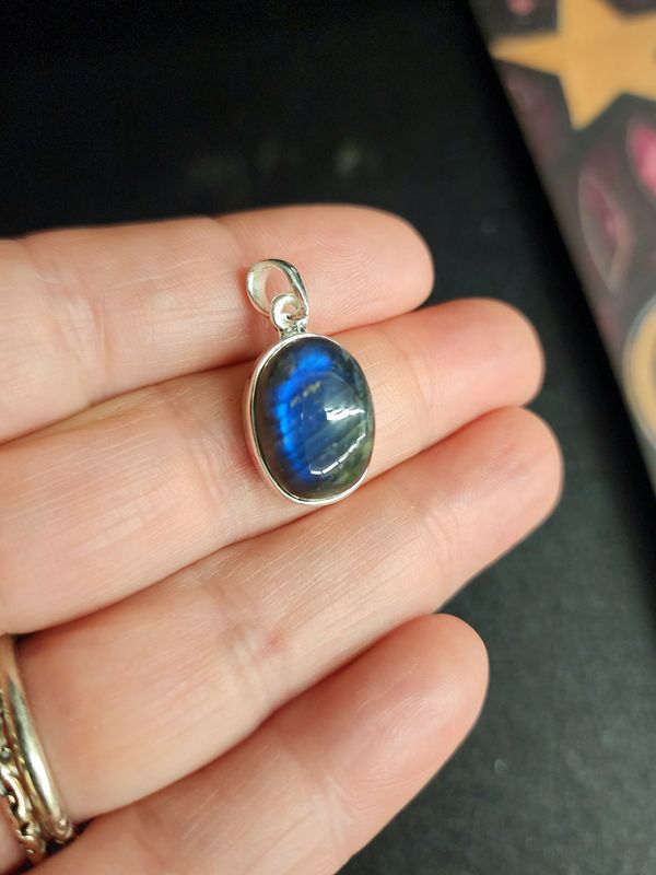 Labradorite E Pendant Sterling Silver