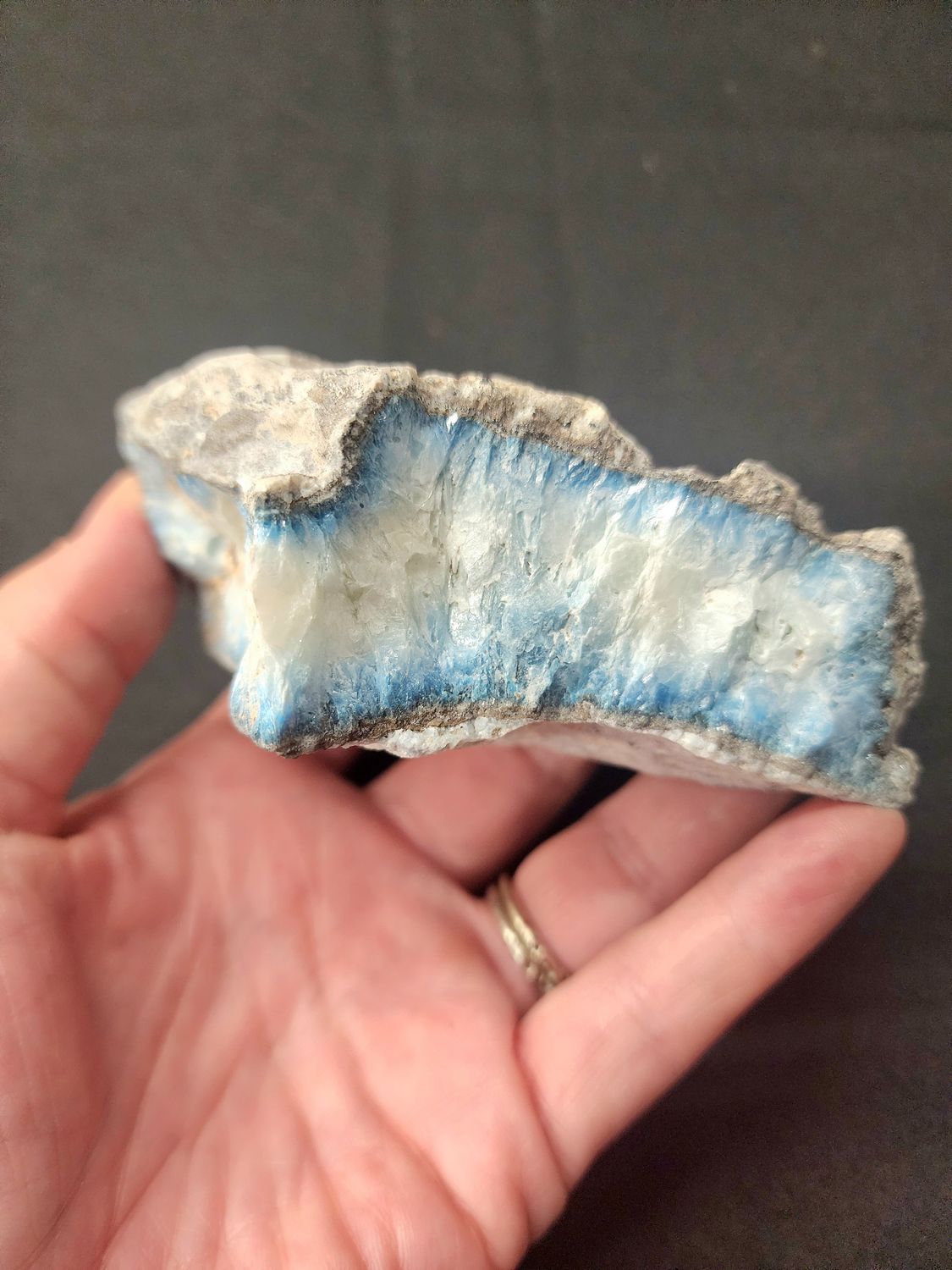 Nakauriite Raw B