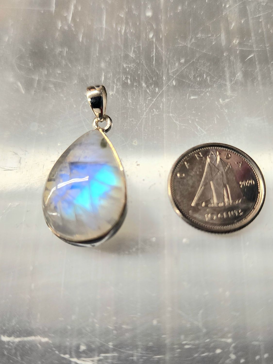 Rainbow Moonstone Pendant R Sterling Silver