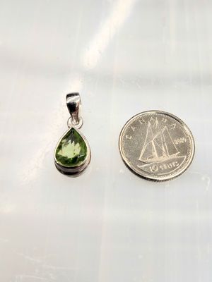 Peridot Pendant D Sterling Silver