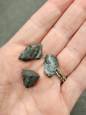 Tantalite Raw / Coltan b