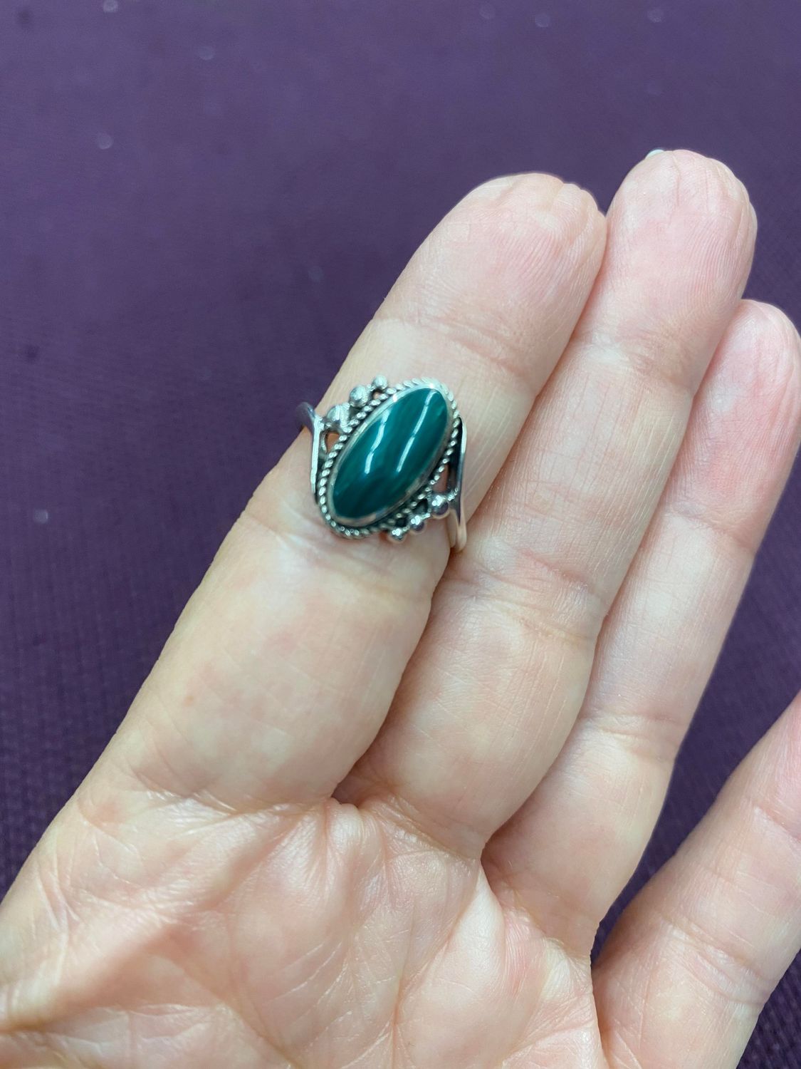 Malachite Oval Ring Sterling Silver - Size 6