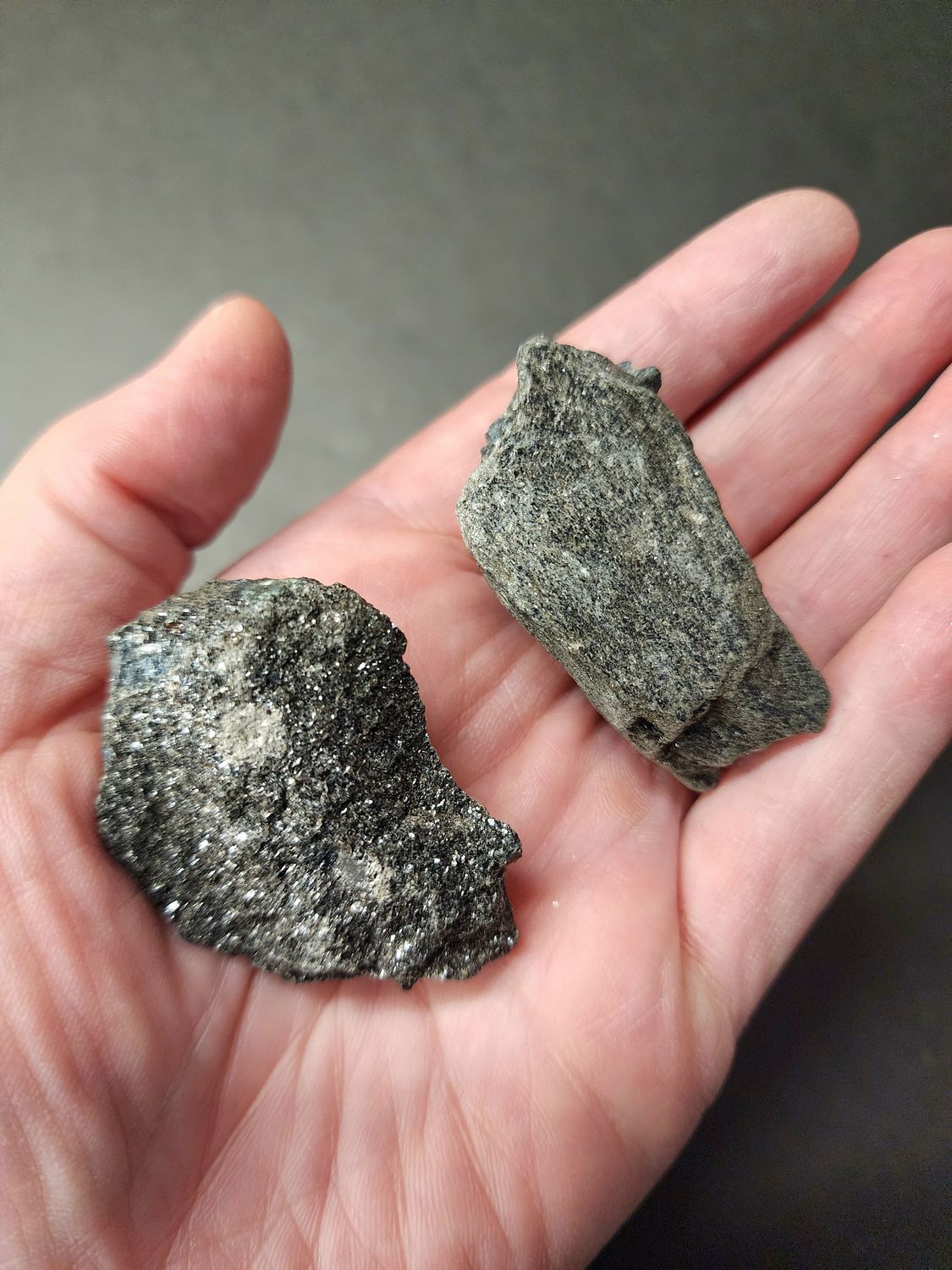 Alexandrite on Matrix b