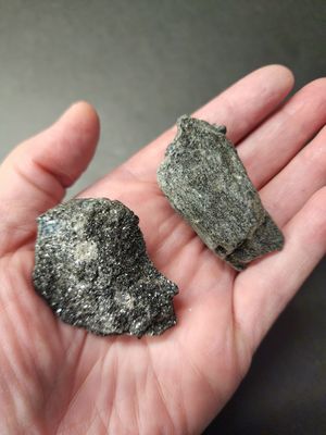 Alexandrite on Matrix b