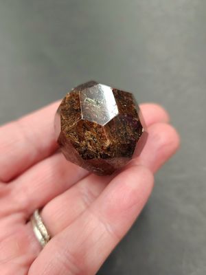 Garnet Hex Ball / Sphere 1.25&quot;