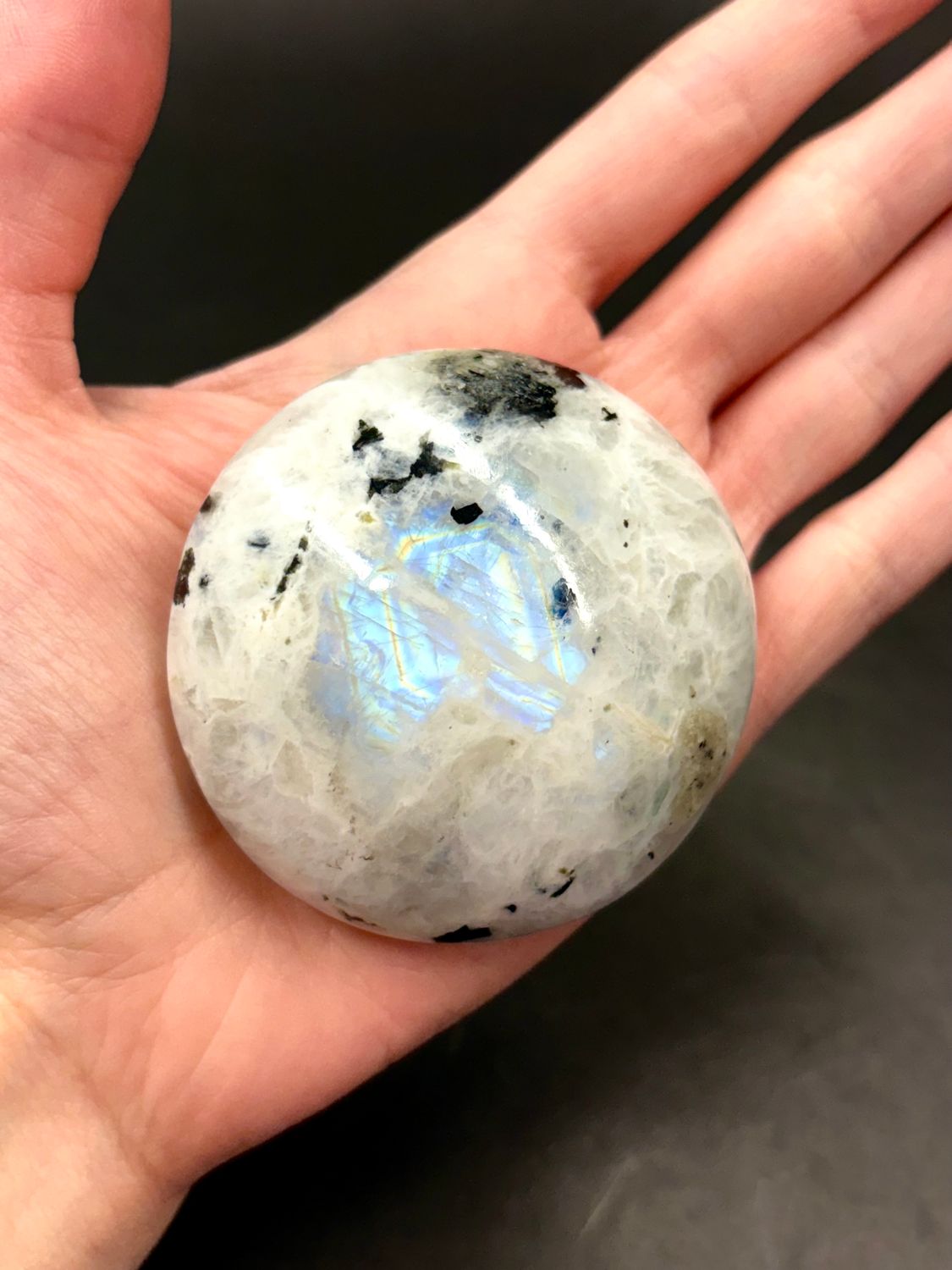 Rainbow Moonstone Palmstone Round