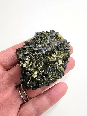 Epidote Cluster / Raw A