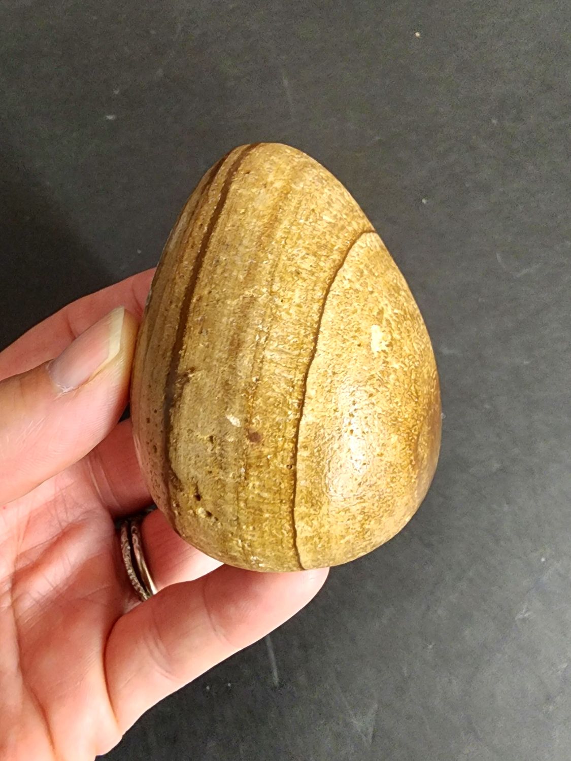 Aragonite Egg 2.75"