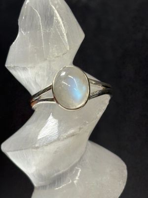 Rainbow Moonstone Ring A  - Size 9 Sterling Silver