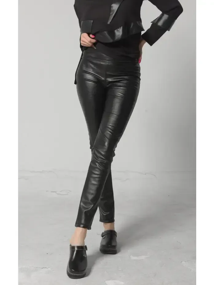 V-Leather Low-Rise Pants- 