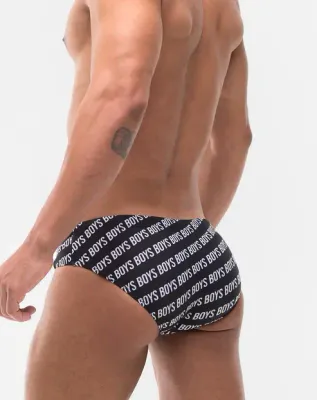 Boys, Boys, Boys! Swim Berief