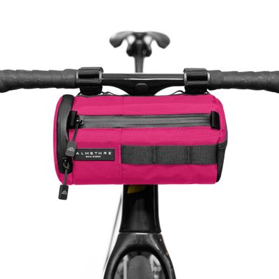 SIGNATURE BAR BAG