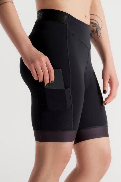 PEPPERMINT SIGNATURE CARGO SHORT, Size: XS, Color: BLACK