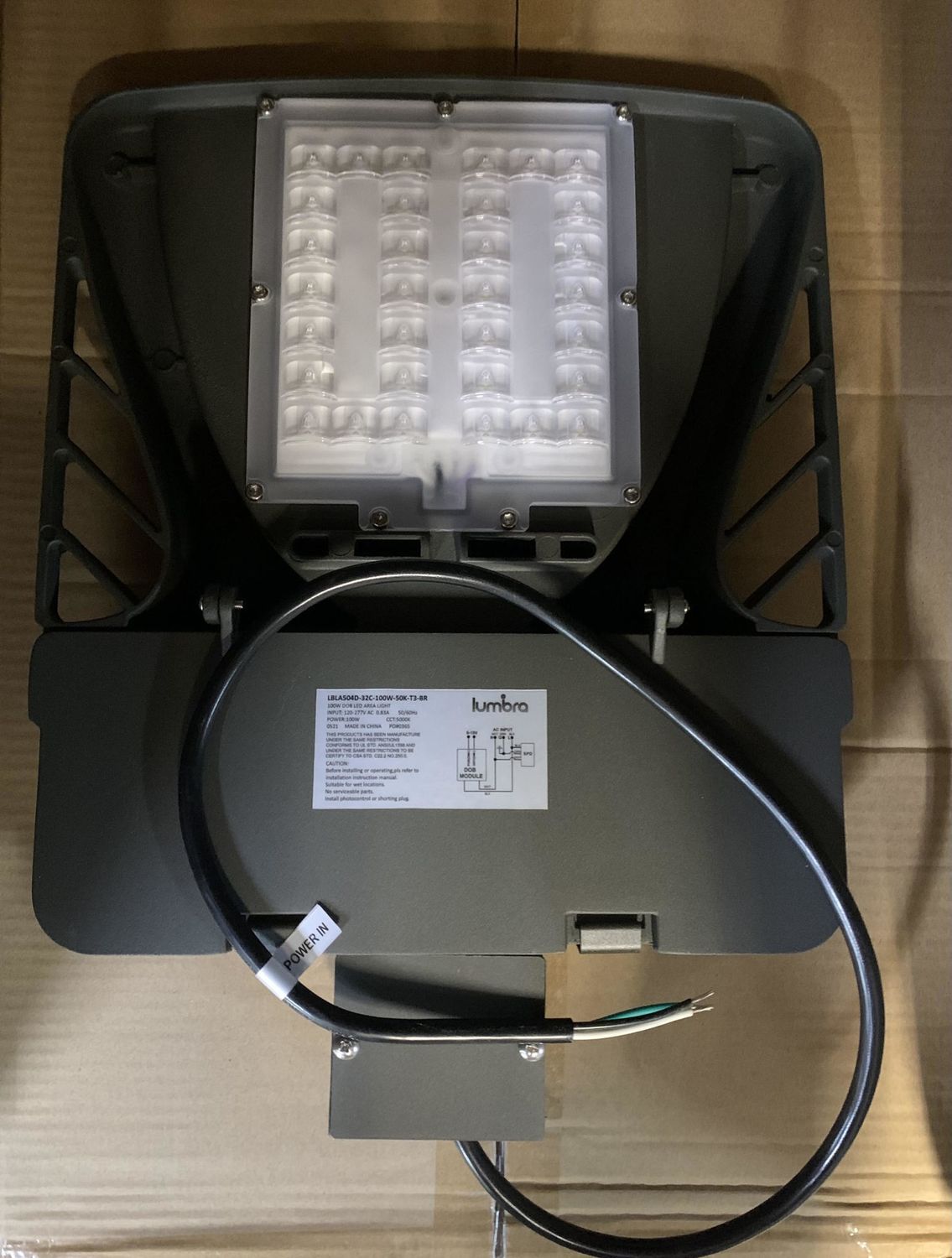 LBLA504D-32C-100W-50K-T3-BR  100W PARKING LOT 120-277VAC 5000K TYPE 3
