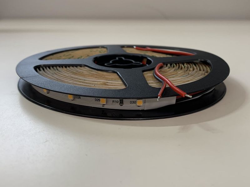 LBA-FR3528-60-24-3000K SMD3528 STRIP LIGHT 3000K Ra&gt;80 24V 60 LED/M 4.8W/M 8MM PCB IP20 5 METER REEL 3M TAPE BACK DOUBLE END WIRE