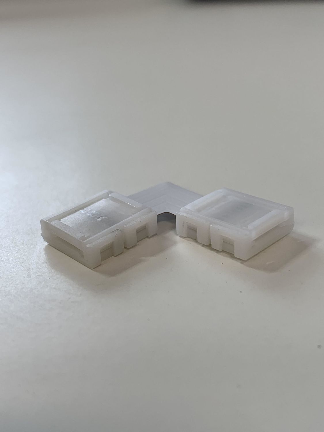 LED STRIP L CONNECTOR FOR 10MM RGB(4PIN)